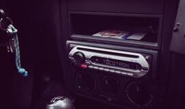 Lietuvos vairuotojai labiausiai mėgsta popmuziką, rodo apklausa