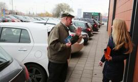 Laiko neskaičiuojantiems vairuotojams padovanojo laikrodžius