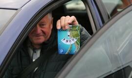 Laiko neskaičiuojantiems vairuotojams padovanojo laikrodžius