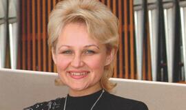 Pianistų rengimo tarptautiniams konkursams papildomas aspektas: atviros meistriškumo paskaitos ir pamokos