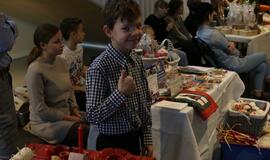 Dovanų maišą Kalėdų senelis traukė iš 9 metrų gylio