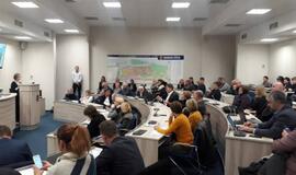 Pristačius bendrąjį planą, ant plauko pakibo prekybos centrų ateitis?