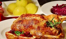 Šventinio persivalgymo pavojai širdininkams ir kaip jų išvengti