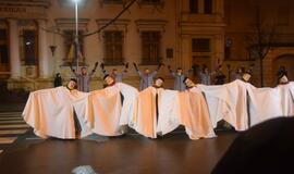 Atminimo laužai prie savivaldybės