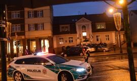 Atminimo laužai prie savivaldybės