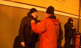 Atminimo laužai prie savivaldybės