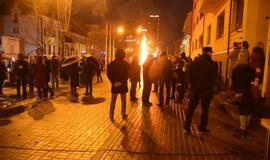 Atminimo laužai prie savivaldybės