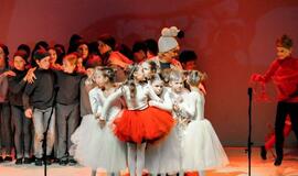 Nematytas pasakas iš smėlio kurs pajūrio vaikai