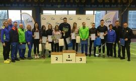 Apdovanoti geriausi Klaipėdos lengvosios atletikos mokyklos sportininkai
