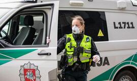 Savaitgalį policininkai išdalins 120 tūkstančių kaukių