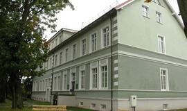 Sveikatos specialistams darbo nemažėja