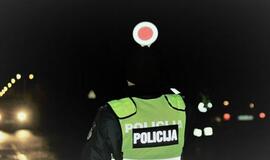 Klaipėdiečių nuotykiai: pareigūnams prisipažino pabėgę iš avarijos ir turintys narkotikų