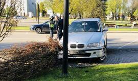Nustatyti du iš eismo įvykių pasišalinę vairuotojai