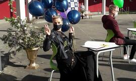 Paskutinis skambutis – su kaukėmis