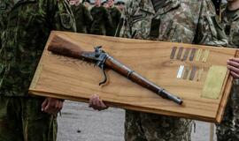 Dragūnų batalione į atsargą išlydėti kariai