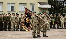 Dragūnų batalione į atsargą išlydėti kariai