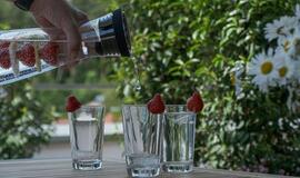 Jus nustebins, kokį poveikį daro tirpiais elektrolitais praturtintas vanduo