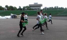 Gamtos ir sporto mylėtojai švarino Vasaros estrados apylinkes