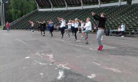 Gamtos ir sporto mylėtojai švarino Vasaros estrados apylinkes