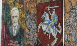 Atidaryta jubiliejinė Sofijos Kanaverskytės dekoratyvinių vėliavų paroda