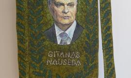 Atidaryta jubiliejinė Sofijos Kanaverskytės dekoratyvinių vėliavų paroda