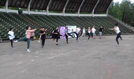 Gamtos ir sporto mylėtojai švarino Vasaros estrados apylinkes