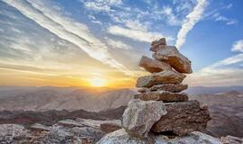 Pirmadienio horoskopas 12-kai zodiako ženklų