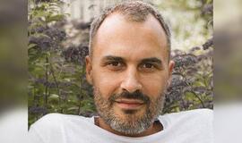 Jau šį vakarą savo dainomis Klaipėdą užburs atlikėjas Mantas – scenoje pasirodys ir Kastetas