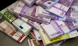 Klaipėdoje iš moters išviliota didžiulė pinigų suma