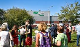 Kovoti prieš smarvę klaipėdiečiai susirinko prie įmonės „Grigeo Klaipėda"