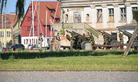 Iškilmingai pagerbė vėliavą