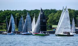 Pirmajame „Kuršių marių regatos“ etape – sudėtingos starto sąlygos