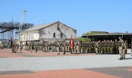 Iškilmingai pagerbė vėliavą