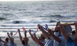 Palangoje – gyvoji grandinė