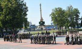 Iškilmingai pagerbė vėliavą