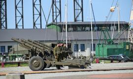 Iškilmingai pagerbė vėliavą