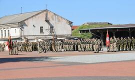 Iškilmingai pagerbė vėliavą