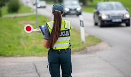 Suvestinė: girtas vairuotojas ir be sutikimo parduotas automobilis