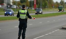 CO kiekiai automobilių išmetamosiose dujose