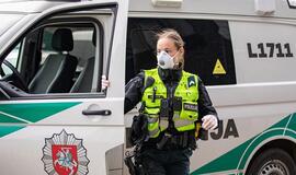 Suvestinė: pareigūnui siūlė kyšį