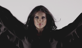 Emilija Katauskaitė pristato dainą „Sugalvok mane“: skatina moteris nebijoti būti savimi