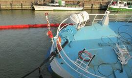 Naktį Dangėje pradėjo skęsti laivas