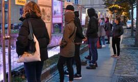 Vilties kupinas koncertas ant bažnyčios pamatų