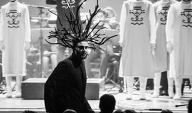 „Kaulo senis ant geležinio kalno“