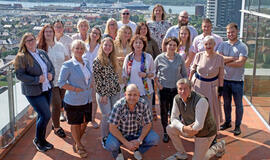 Gyvenimas pro langą: nepaisant visko - pirkti ir pirkti...