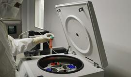 „BioNTech“: per 6 savaites galime sukurti vakciną nuo mutavusios koronaviruso atmainos