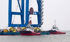 Uostas sulaukė mėlynosios „žirafos“