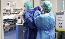 Santaros klinikų vadovas: skiepo atsisakę medikai negalės dirbti su sunkiais pacientais