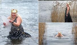 Į ledinį vandenį - su karūna ir suknele