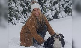 Namuose – augintinis, kurį bučiuojame ir glostome: kokios grėsmės šeimininkų sveikatai?